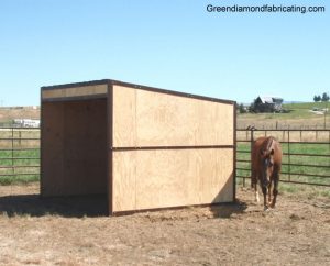 lean to horse shelter