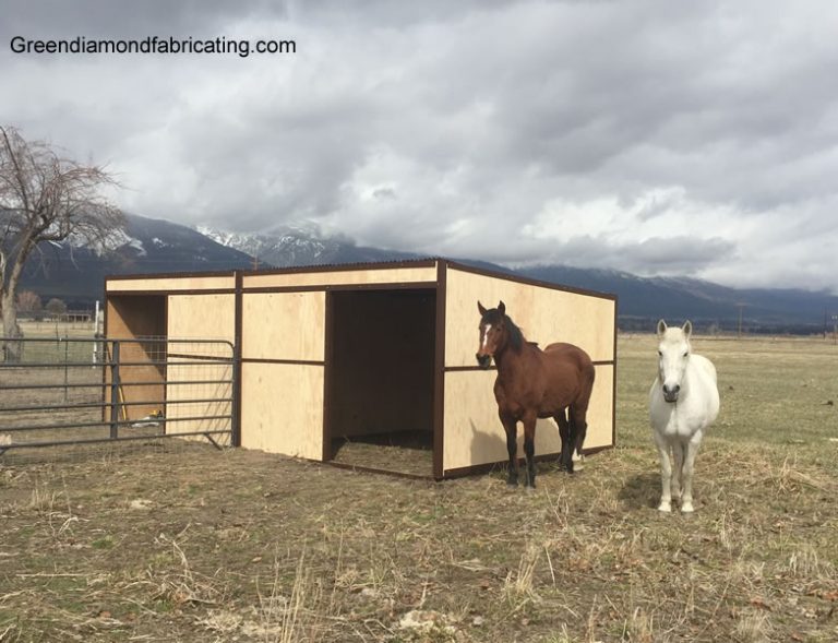 Portable horse loafing shed kits with delivery