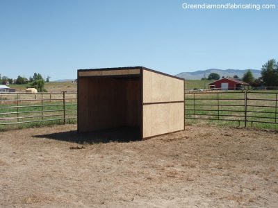horse loafing shed kits